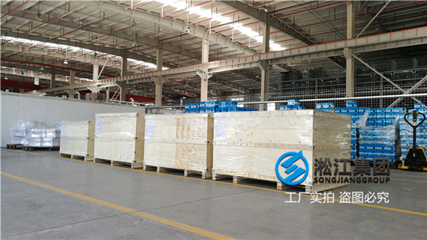 DN65-DN150 EPDM橡膠接(jiē)頭(tóu),介質(zhì)汙水 DN65-DN150 EPDM橡膠接(jiē)頭,介(jiè)質汙水(shuǐ)